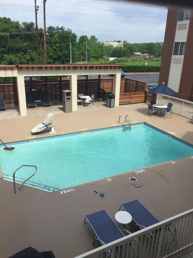 Candlewood Suites - Charlotte - Arrowood, An Ihg Hotel Exterior foto