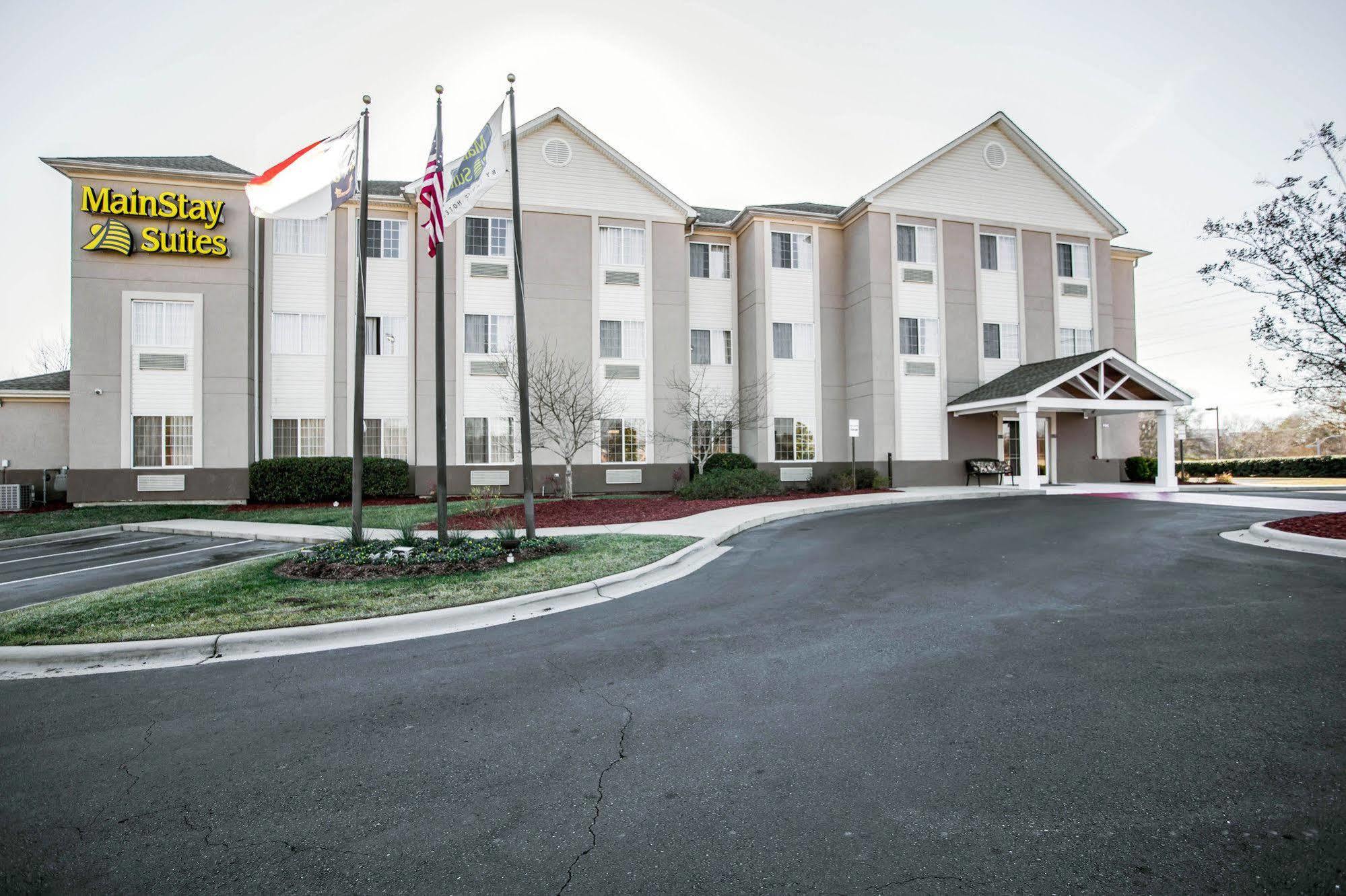 Candlewood Suites - Charlotte - Arrowood, An Ihg Hotel Exterior foto